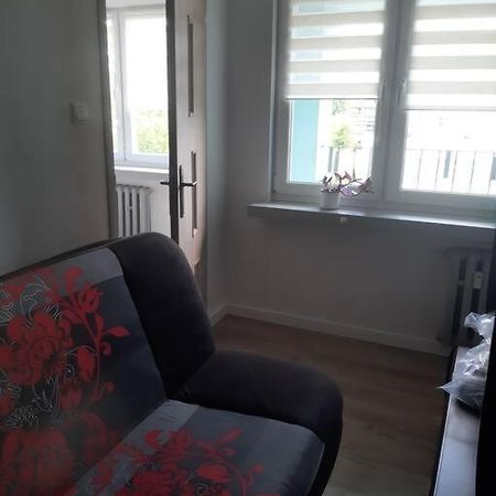 Апартаменты Apartament Komfortowy - W Pelni Wyposazony - Spaceapart Еленя-Гура Экстерьер фото