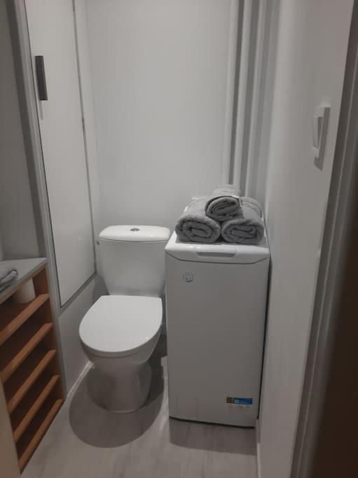 Апартаменты Apartament Komfortowy - W Pelni Wyposazony - Spaceapart Еленя-Гура Экстерьер фото